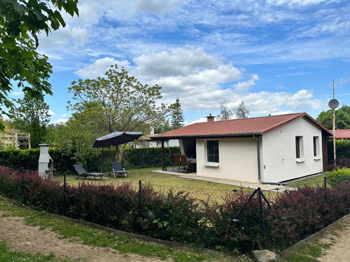 Bungalow Am Dobbertiner See Exterior photo